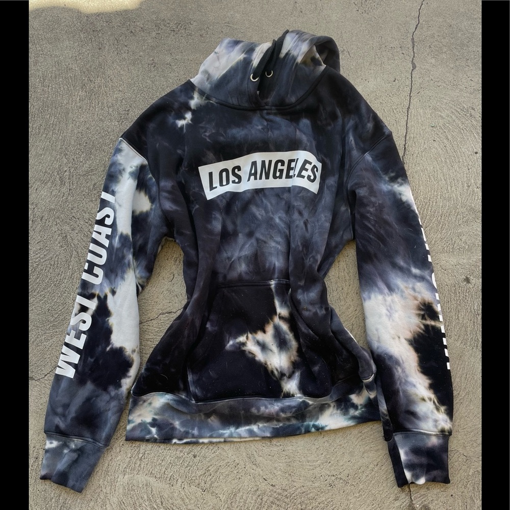 Los Angeles Sweater